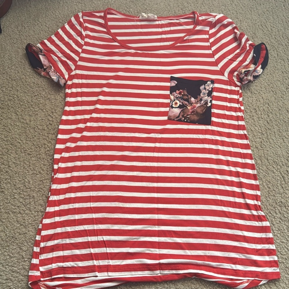Betseys Boutique short sleeve shirt.